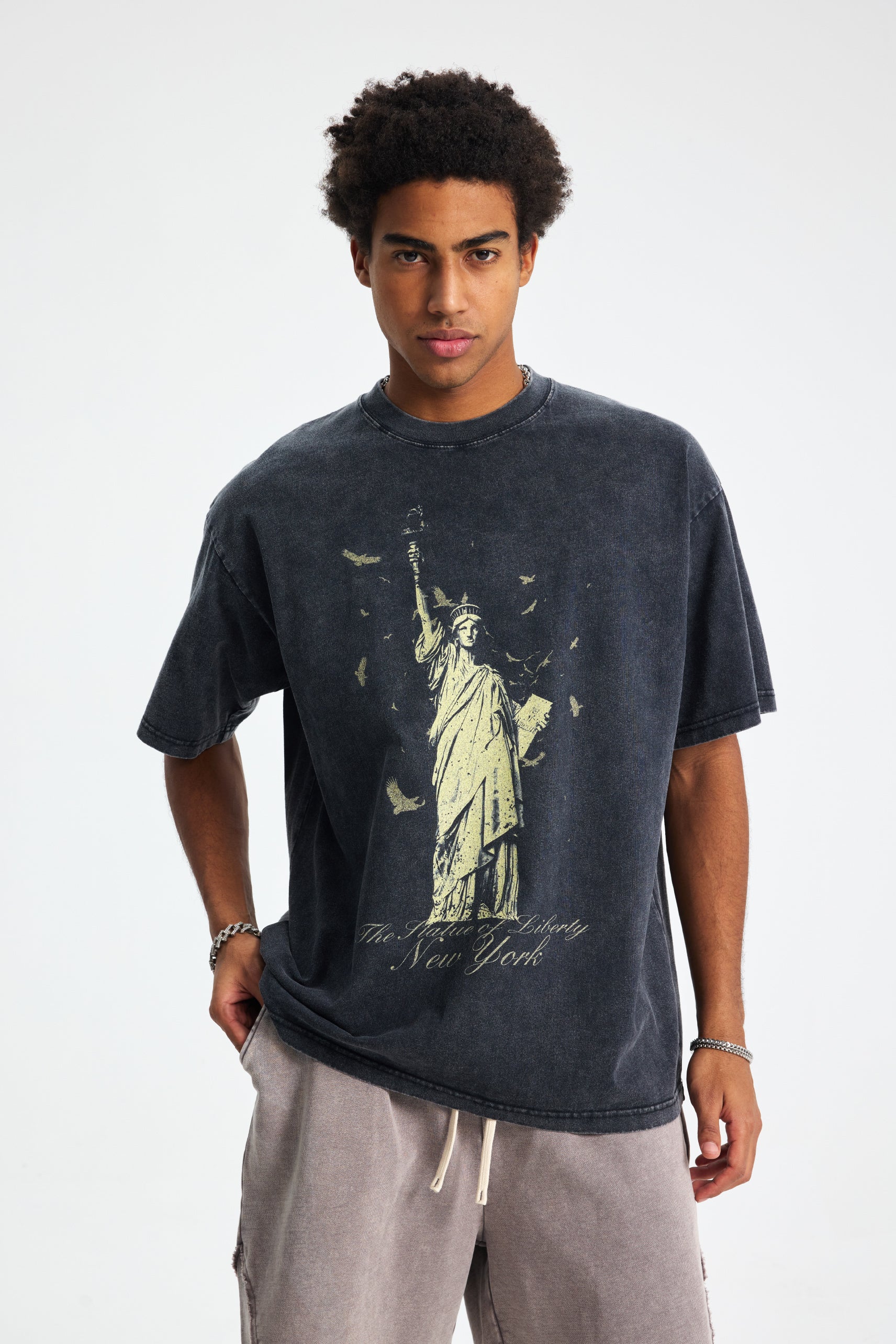 Siggnia Liberty Washed Graphic Tee