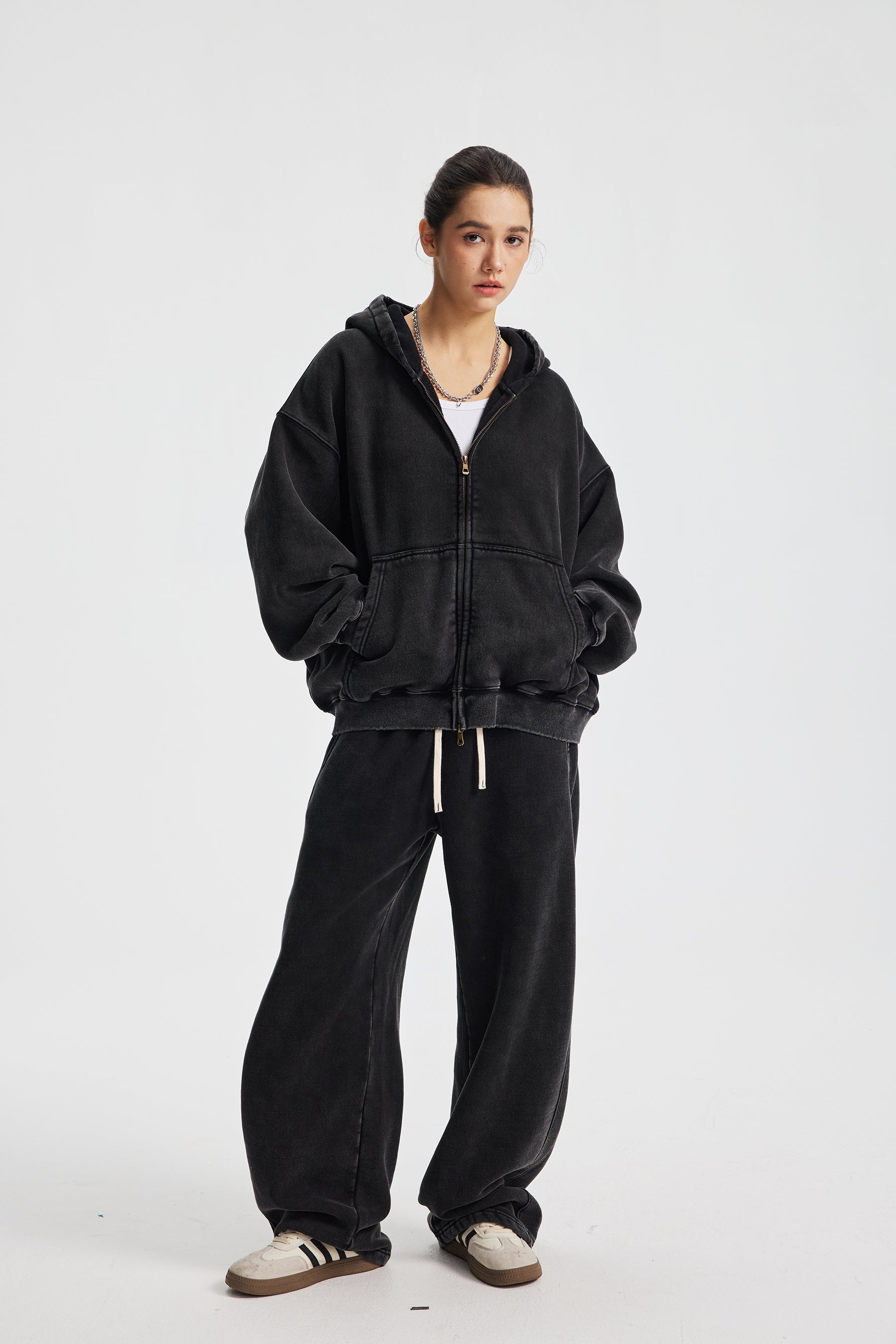 Siggnia Apex Boxy Zip up Hoodie